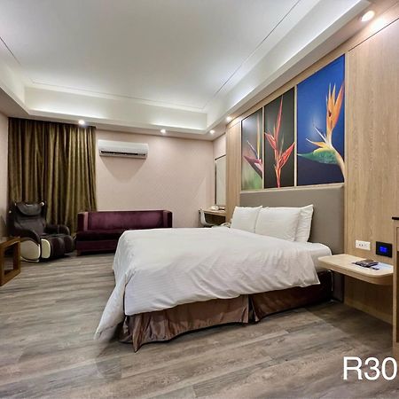 Cigar Motel Tainan Dış mekan fotoğraf