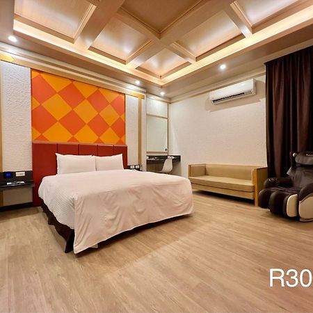 Cigar Motel Tainan Dış mekan fotoğraf