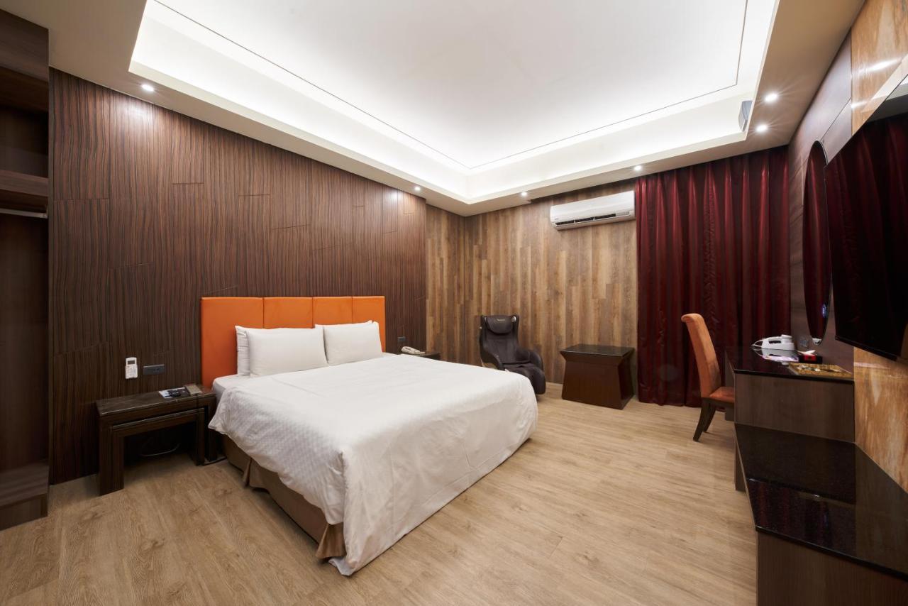 Cigar Motel Tainan Dış mekan fotoğraf