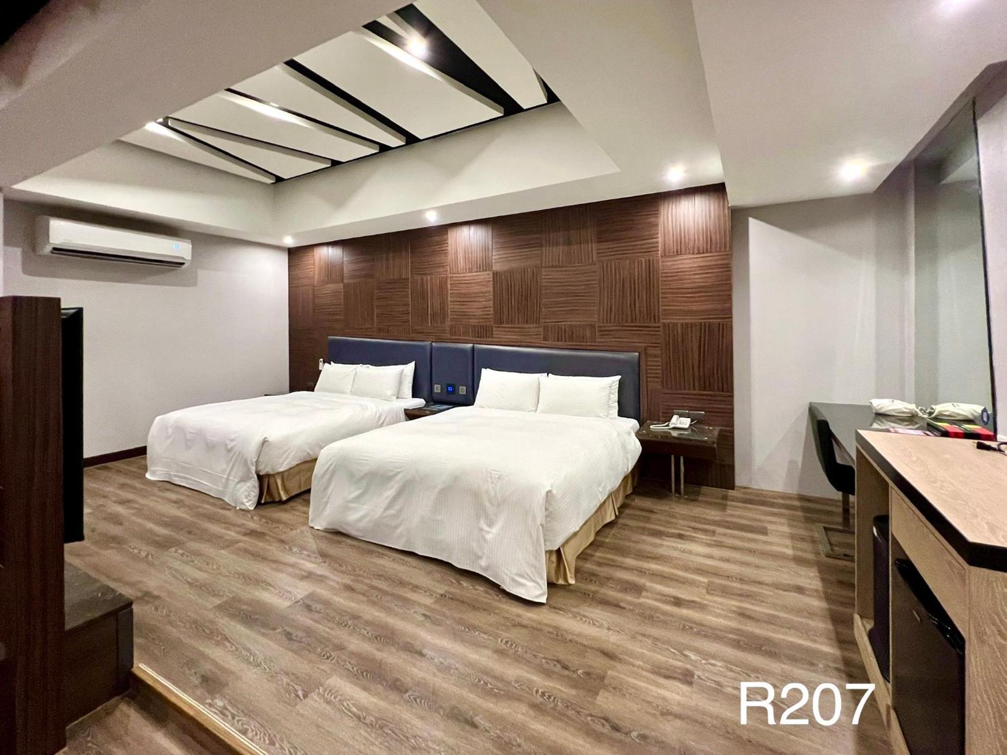Cigar Motel Tainan Dış mekan fotoğraf