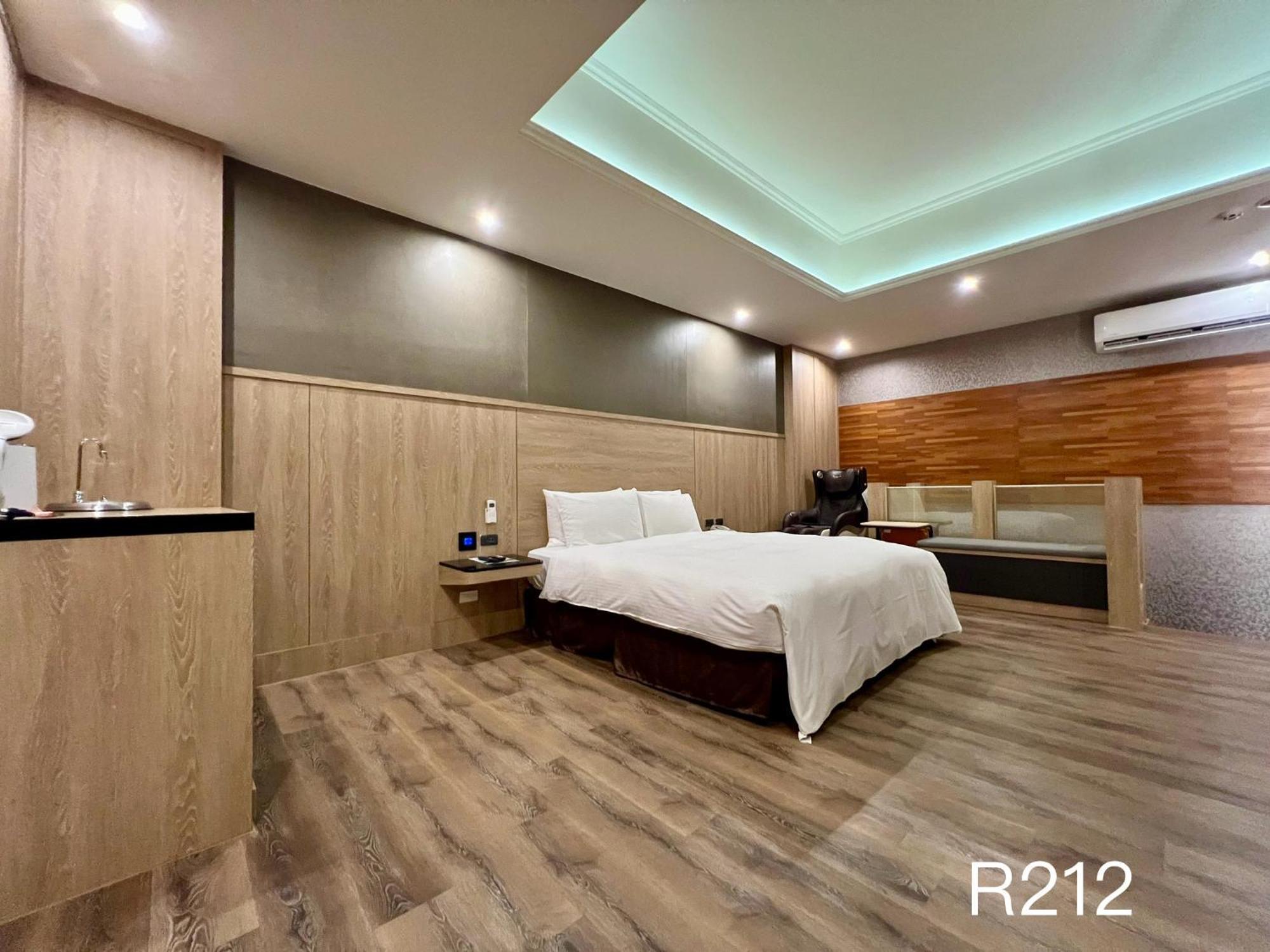 Cigar Motel Tainan Dış mekan fotoğraf
