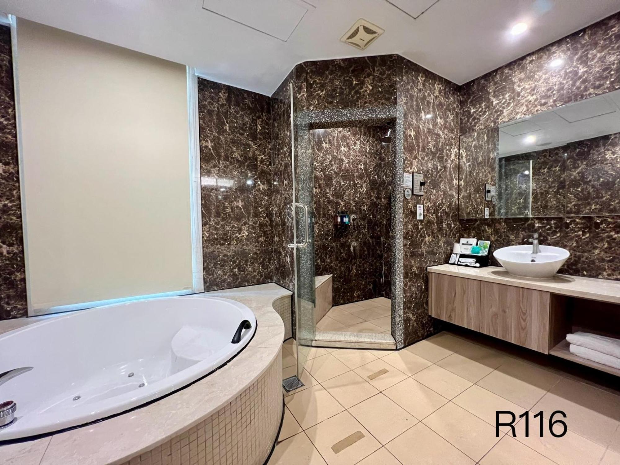 Cigar Motel Tainan Dış mekan fotoğraf