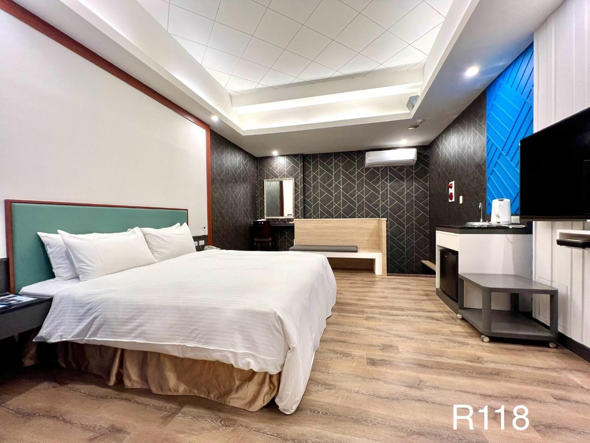 Cigar Motel Tainan Dış mekan fotoğraf
