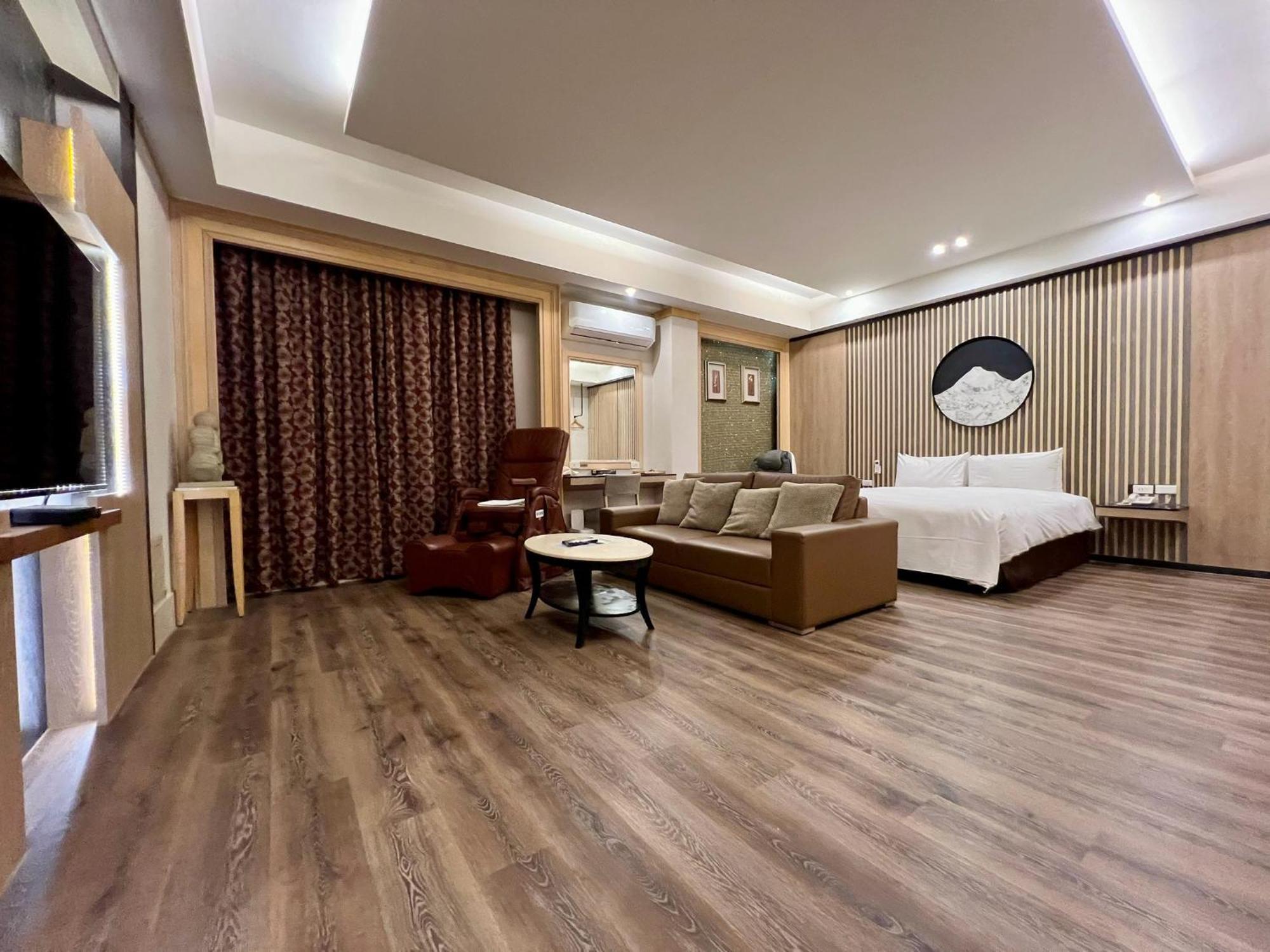 Cigar Motel Tainan Dış mekan fotoğraf