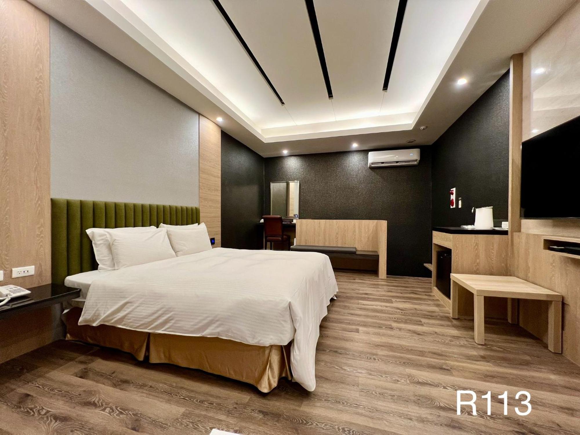 Cigar Motel Tainan Dış mekan fotoğraf