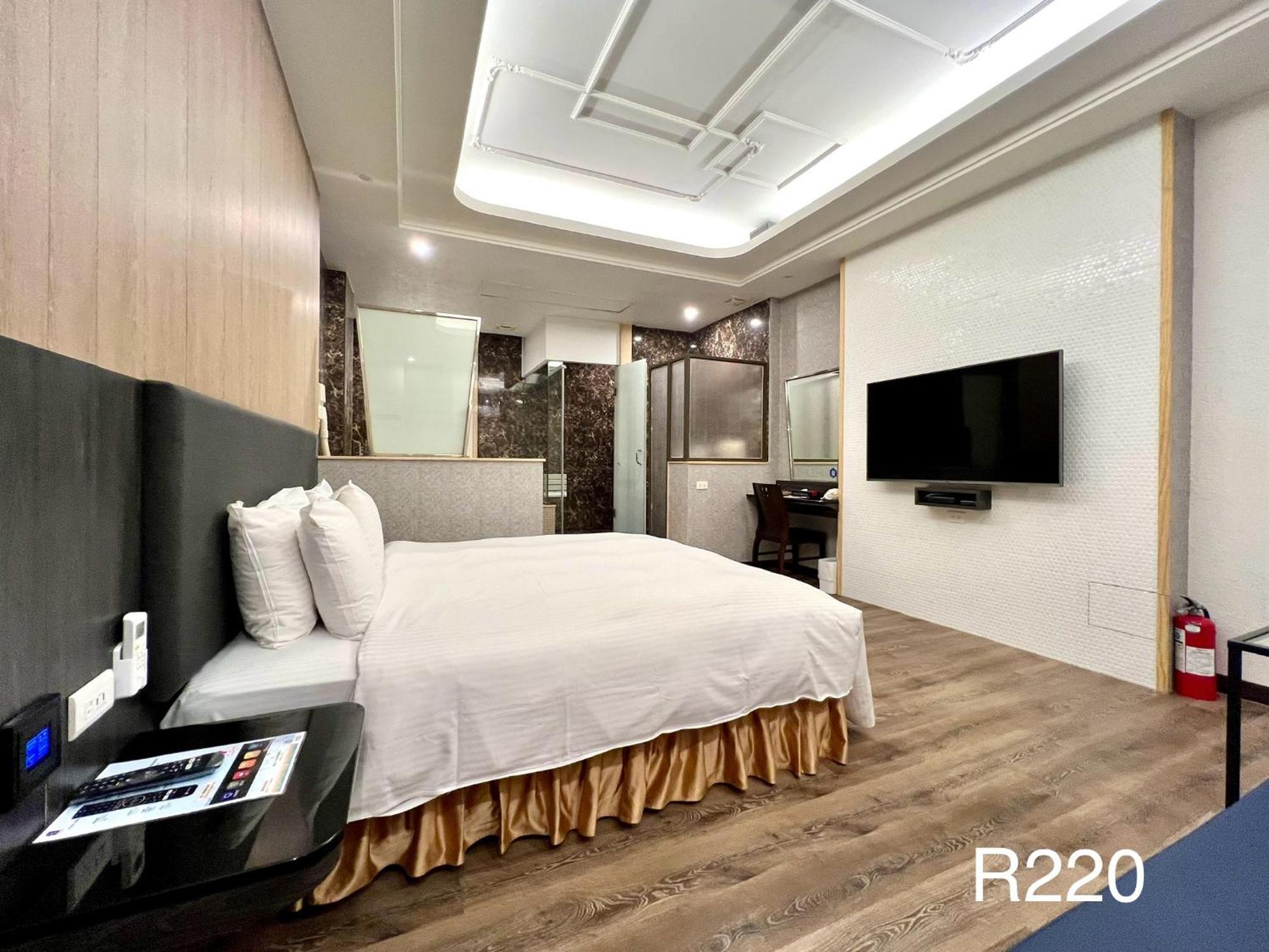 Cigar Motel Tainan Dış mekan fotoğraf