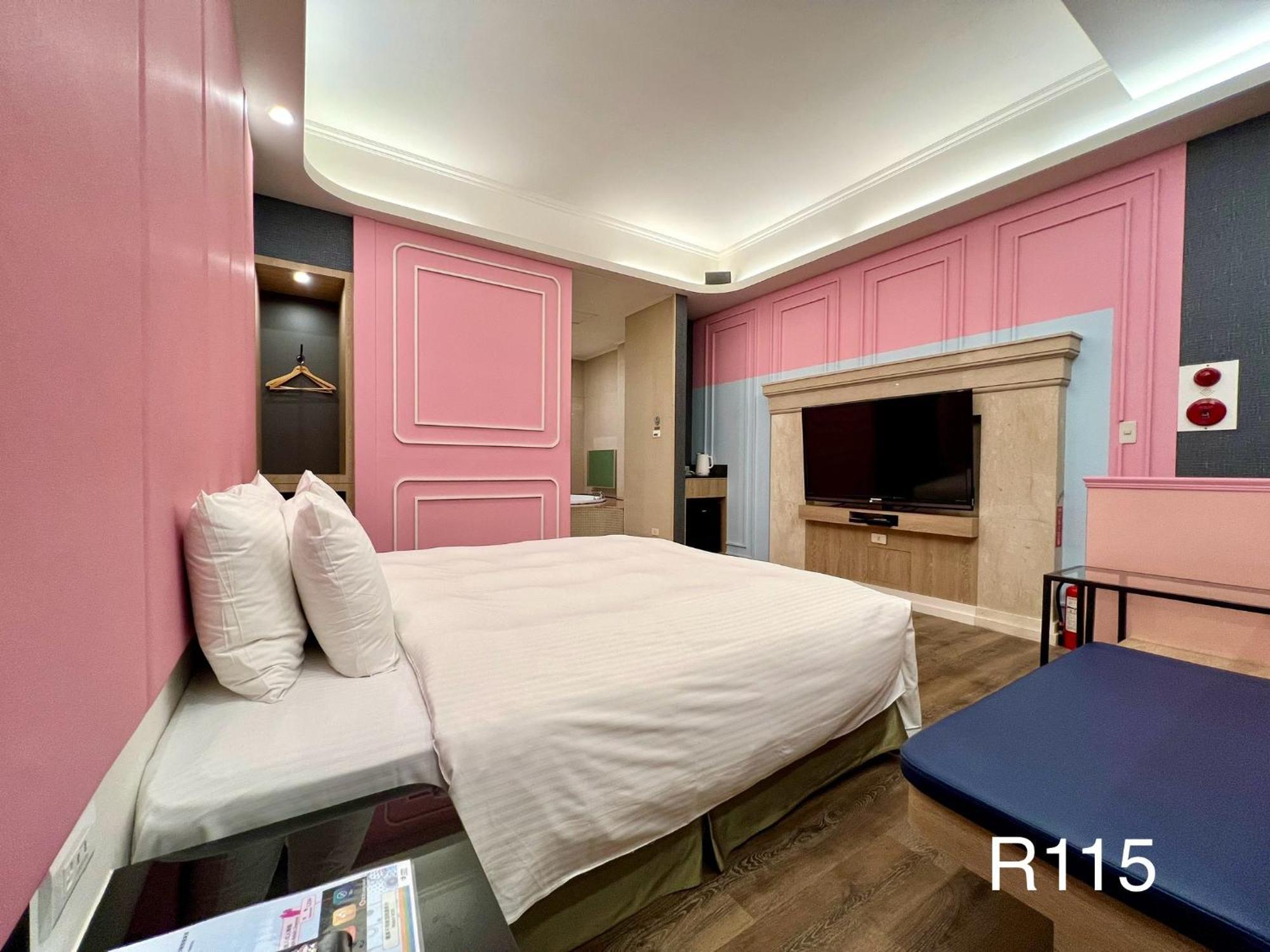 Cigar Motel Tainan Dış mekan fotoğraf