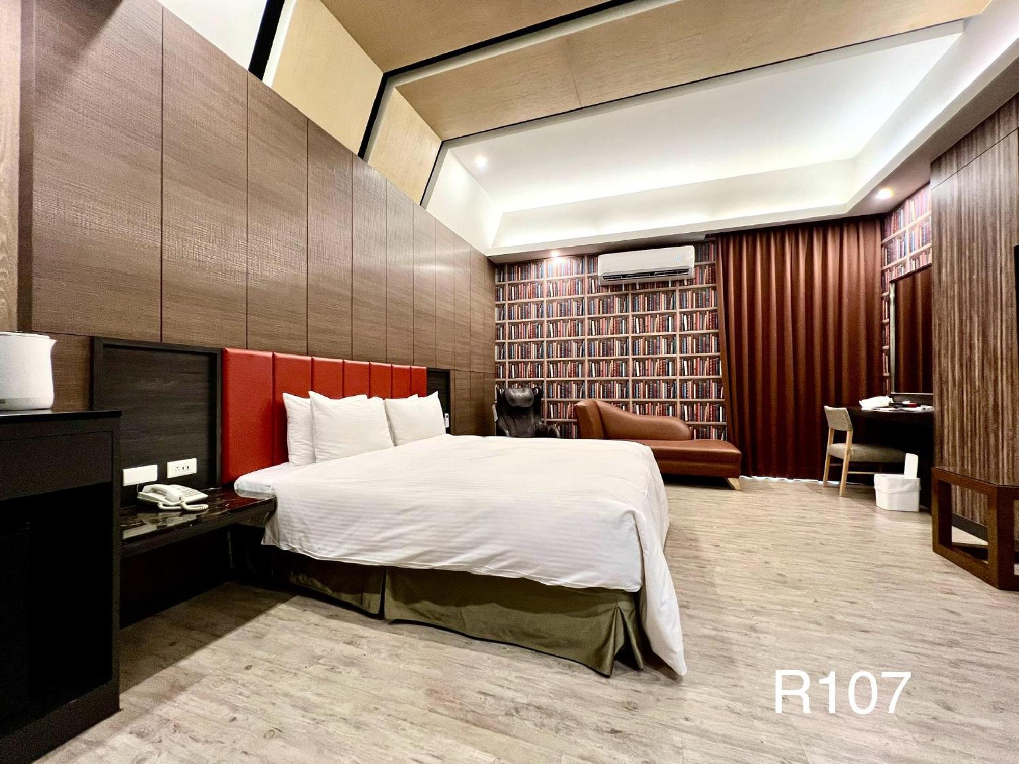 Cigar Motel Tainan Dış mekan fotoğraf