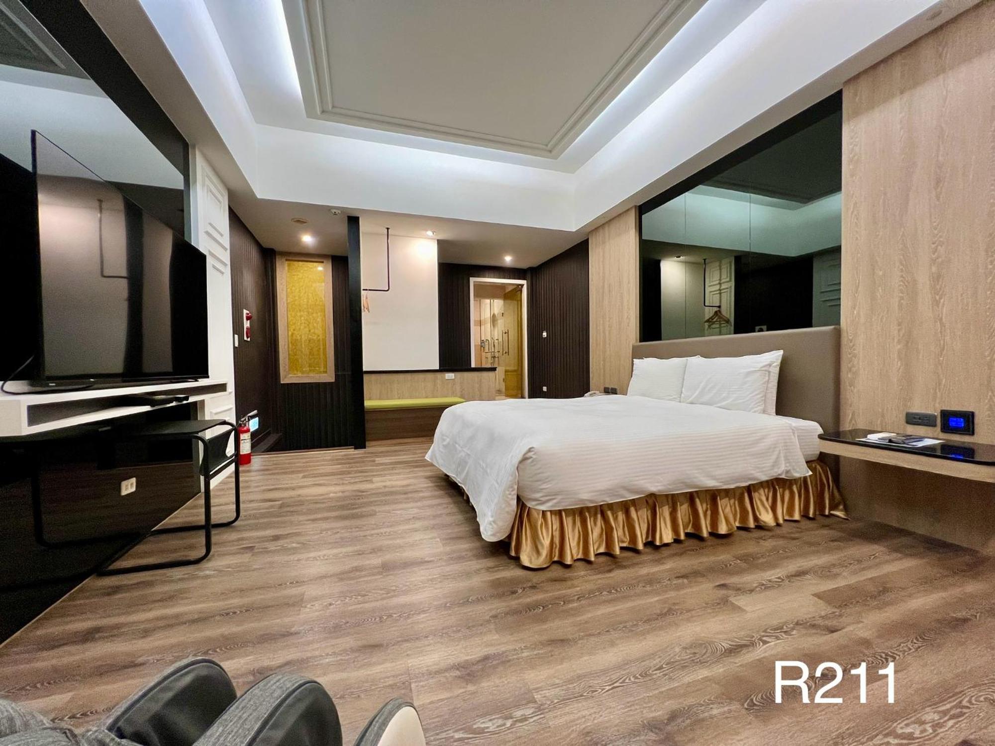 Cigar Motel Tainan Dış mekan fotoğraf